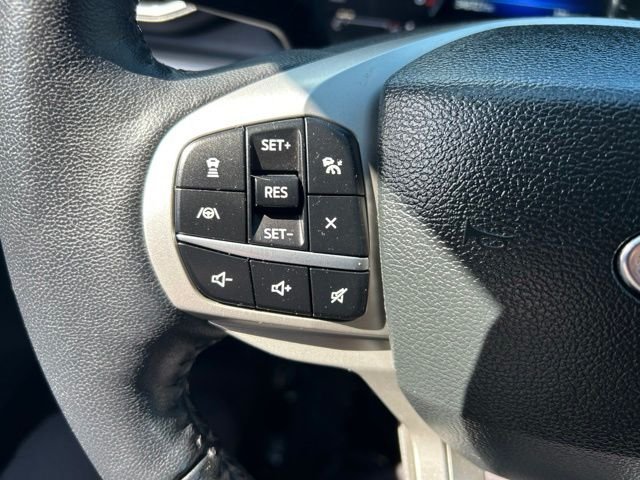 Used 2023 Red Ford XLT image 29