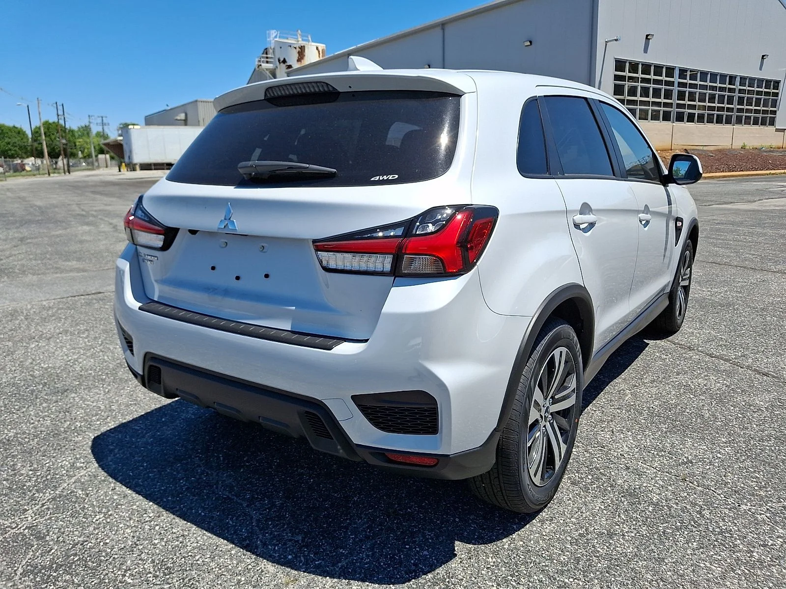 New 2026 White Mitsubishi 2.0 ES image 8