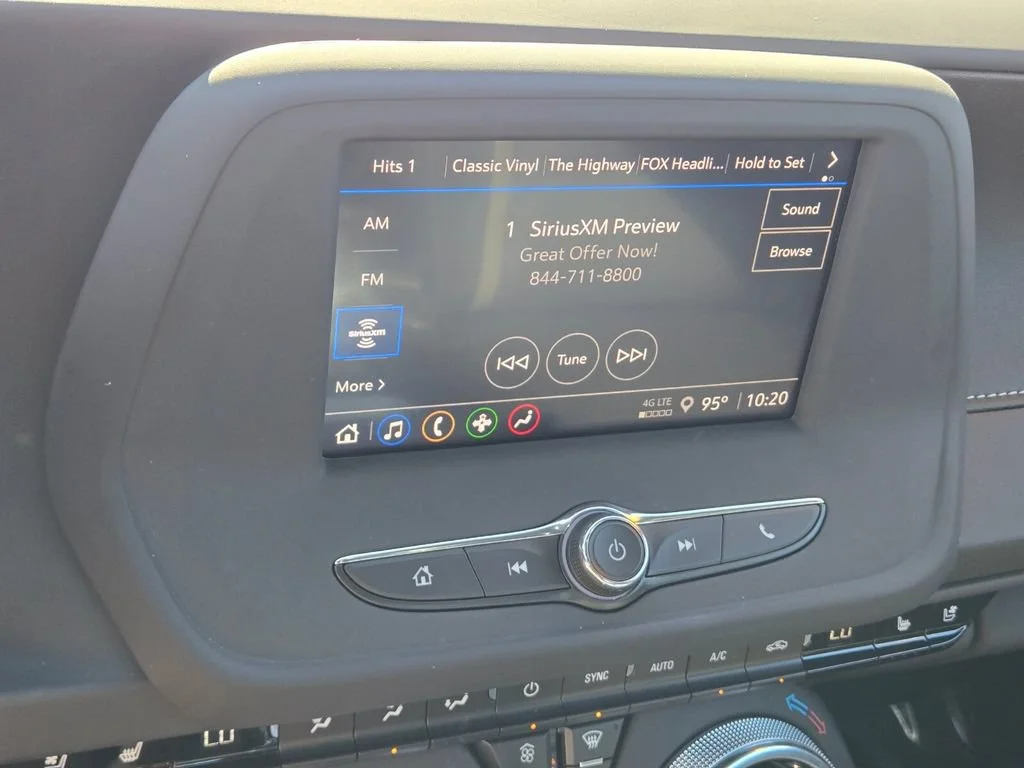 Used 2023 SHARKSKIN METALLIC Chevrolet 2LT image 19