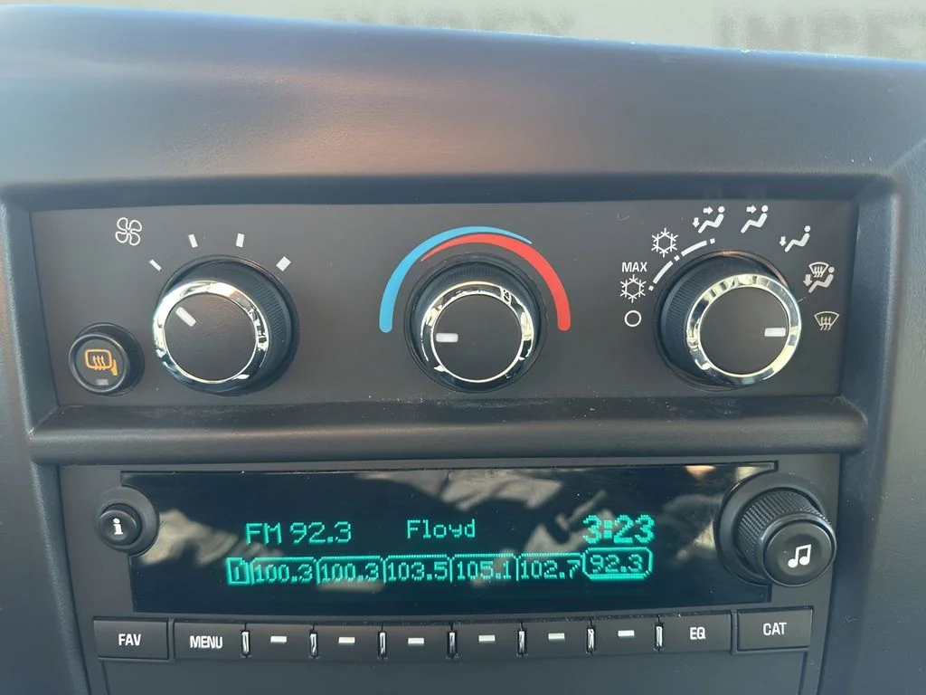 Used 2024 White Chevrolet Work Van image 16