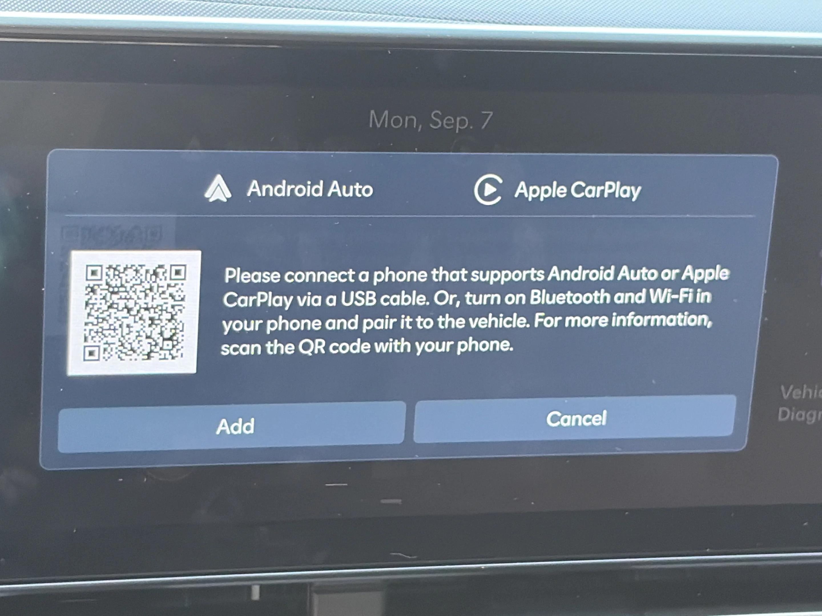 Used 2024 Neoteric Yellow Hyundai SE image 19