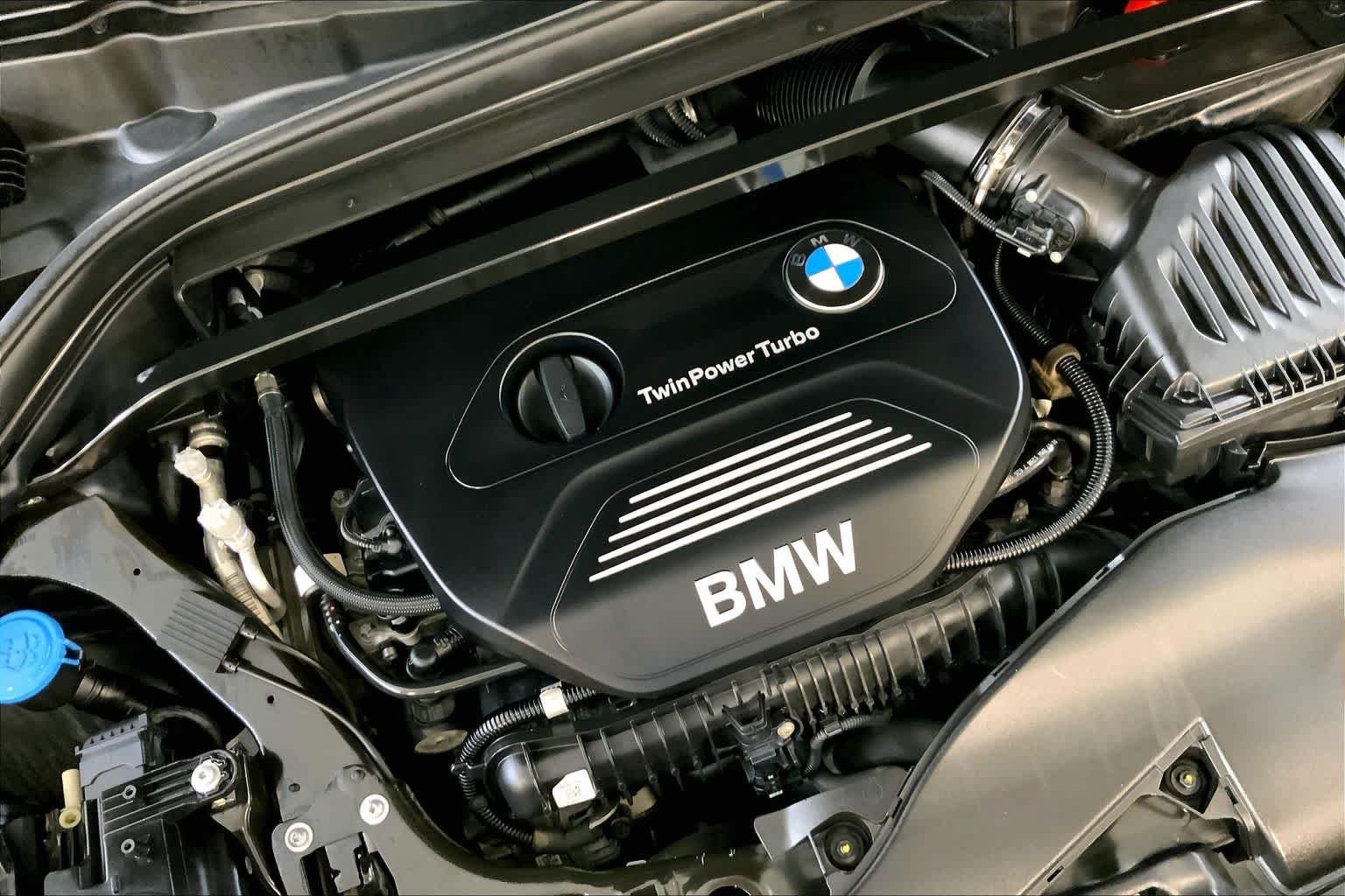 Used 2018 Mineral Gray Metallic BMW xDrive28i image 31