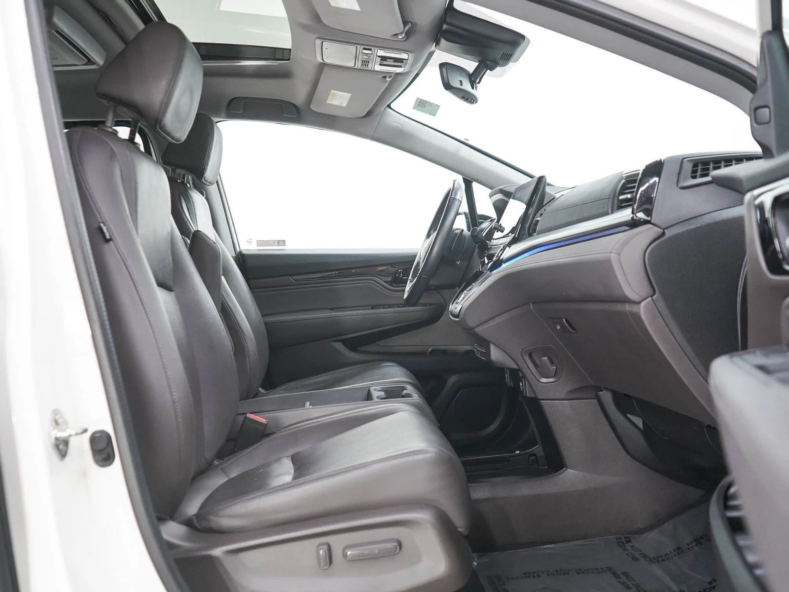 Used 2018 Platinum White Pearl Honda 5D WAGON ELITE image 11