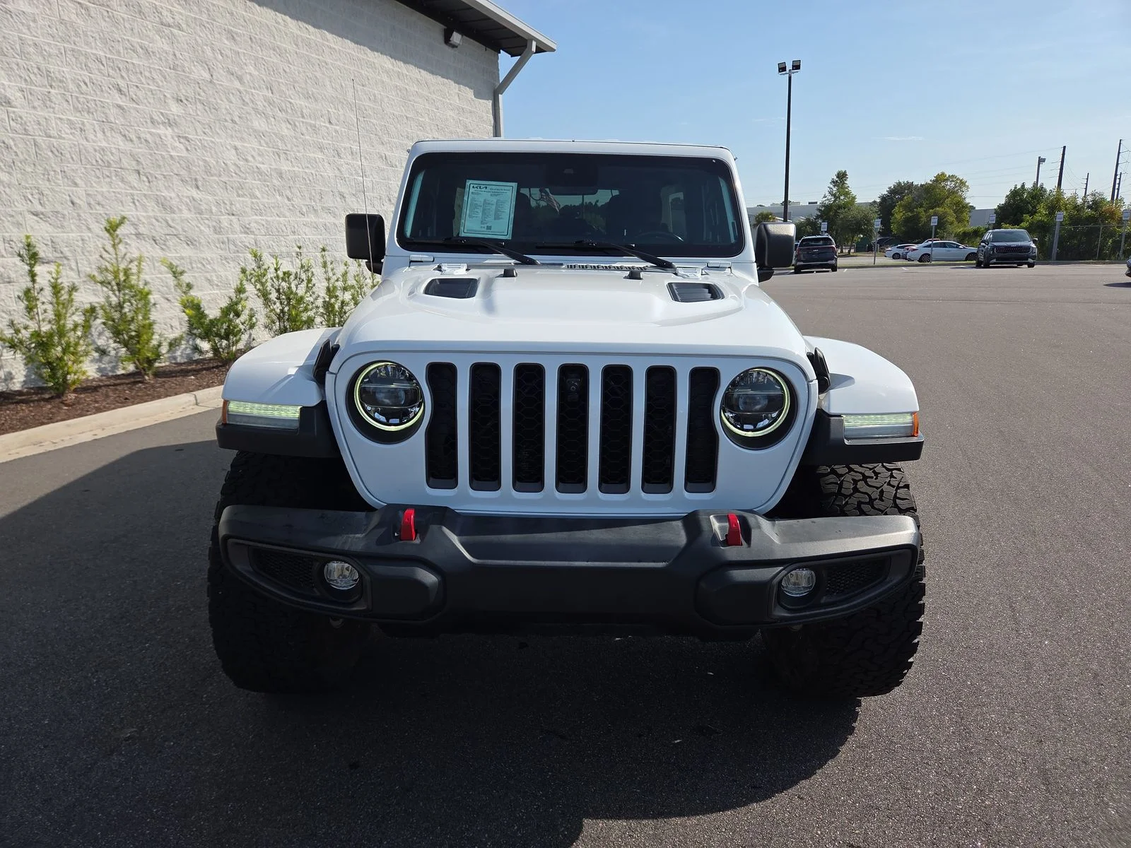 Used 2022 Bright White Clearcoat Jeep Unlimited Rubicon image 9