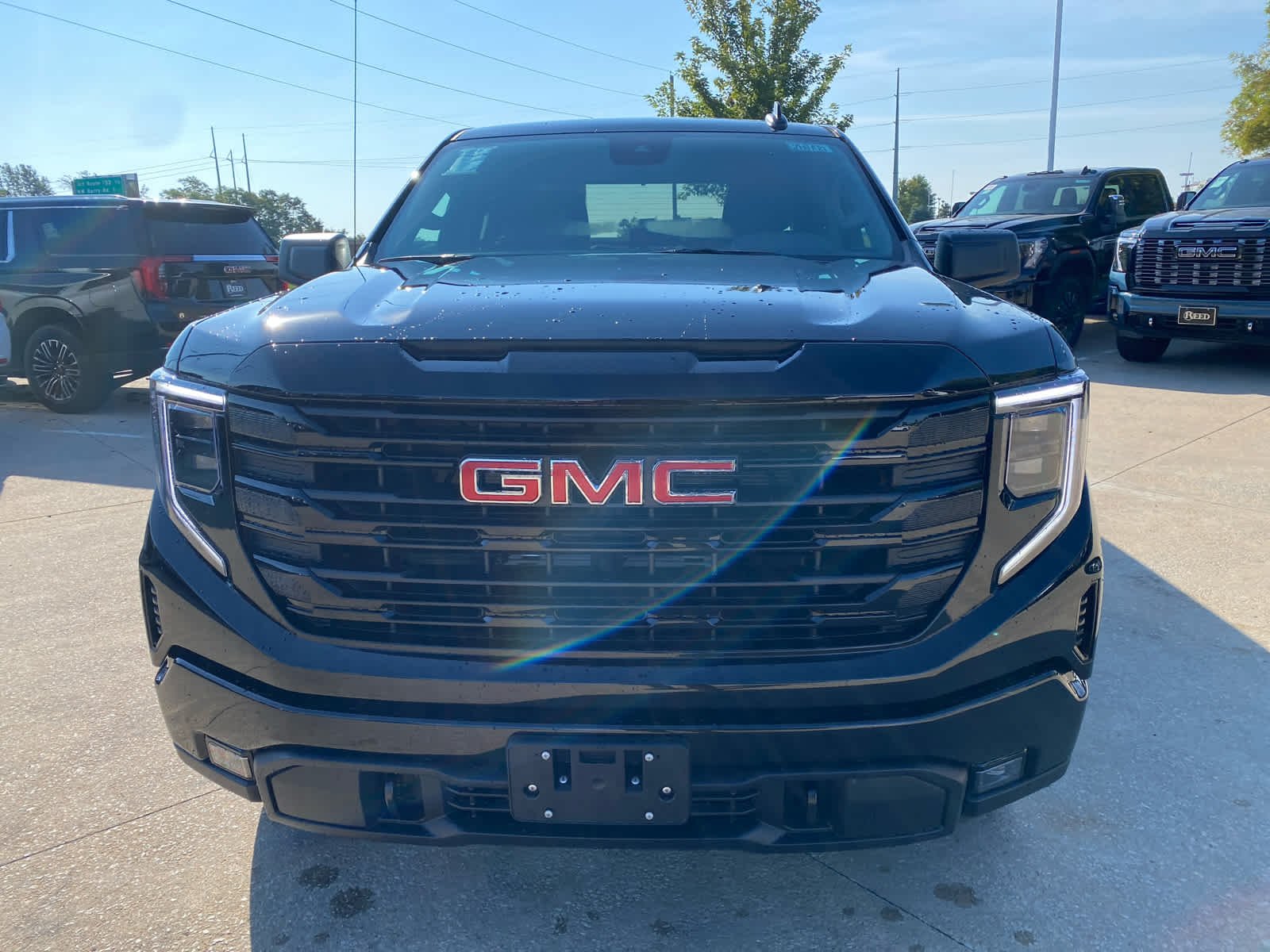2026 GMC Sierra 1500 Elevation - Photo 2