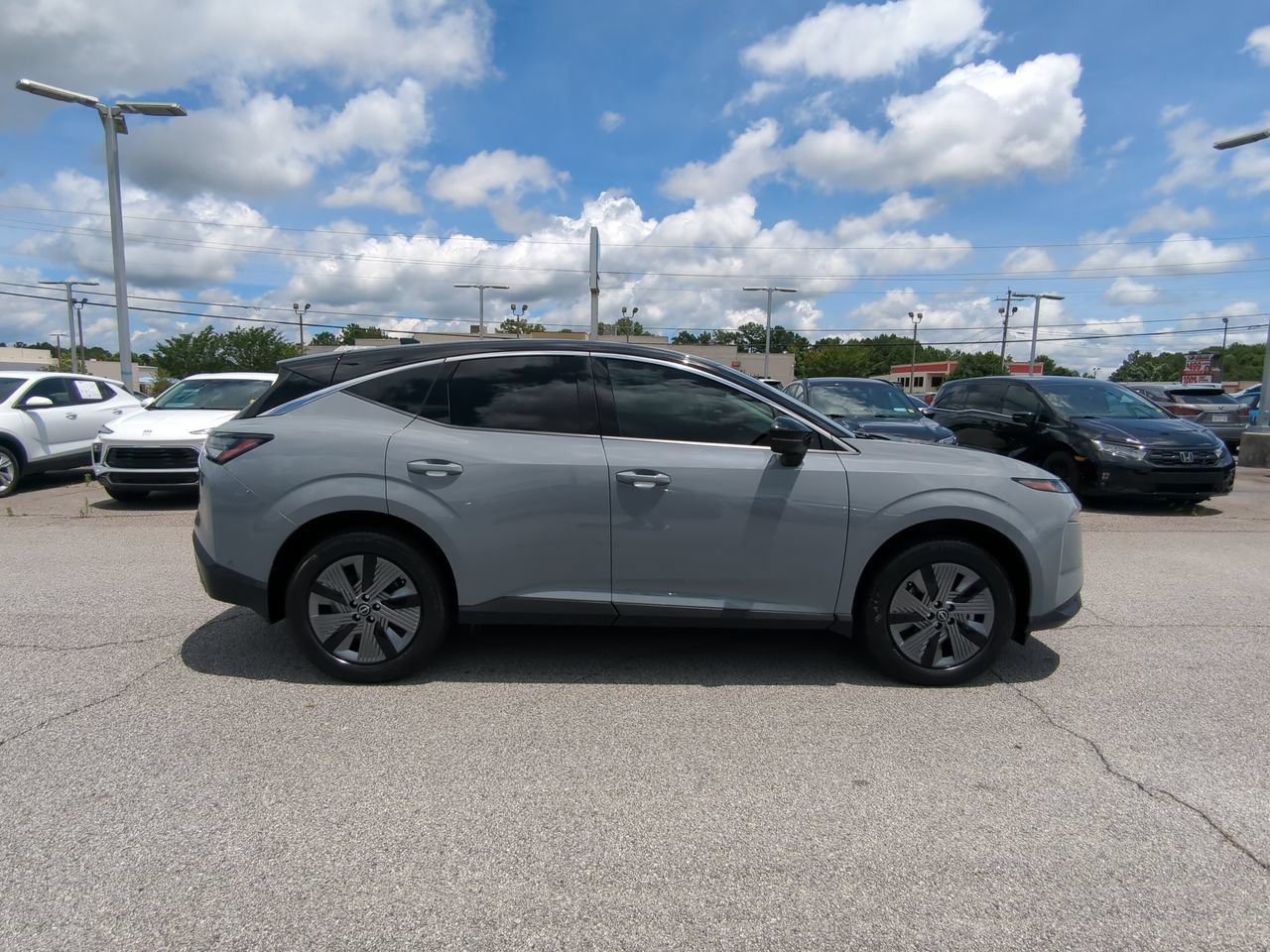 Used 2025 Gun Metallic [gray] Nissan SL image 3