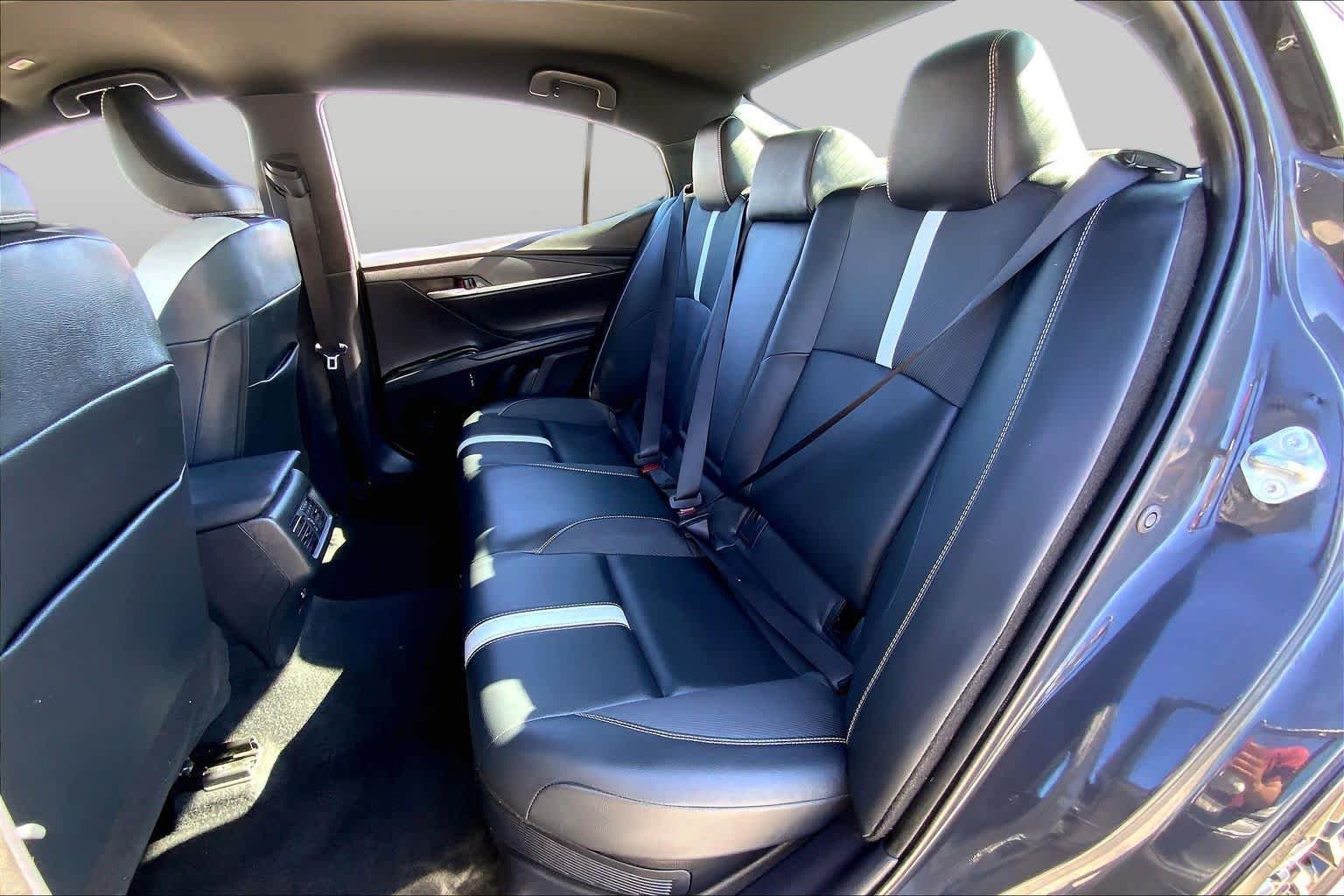 Used 2025 Underground Toyota SE image 20