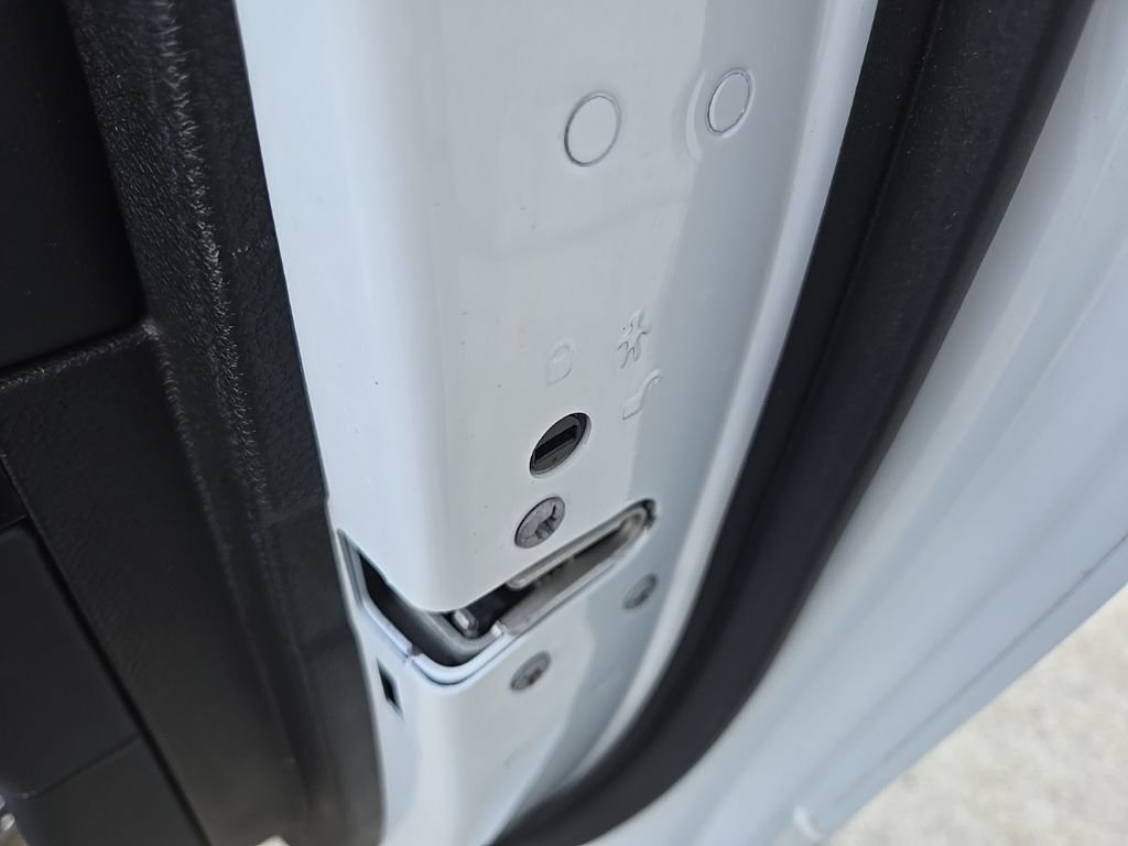 Used 2024 White/off-white Jeep Series II image 92