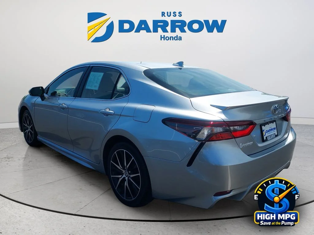 Used 2024 Silver Toyota SE image 3