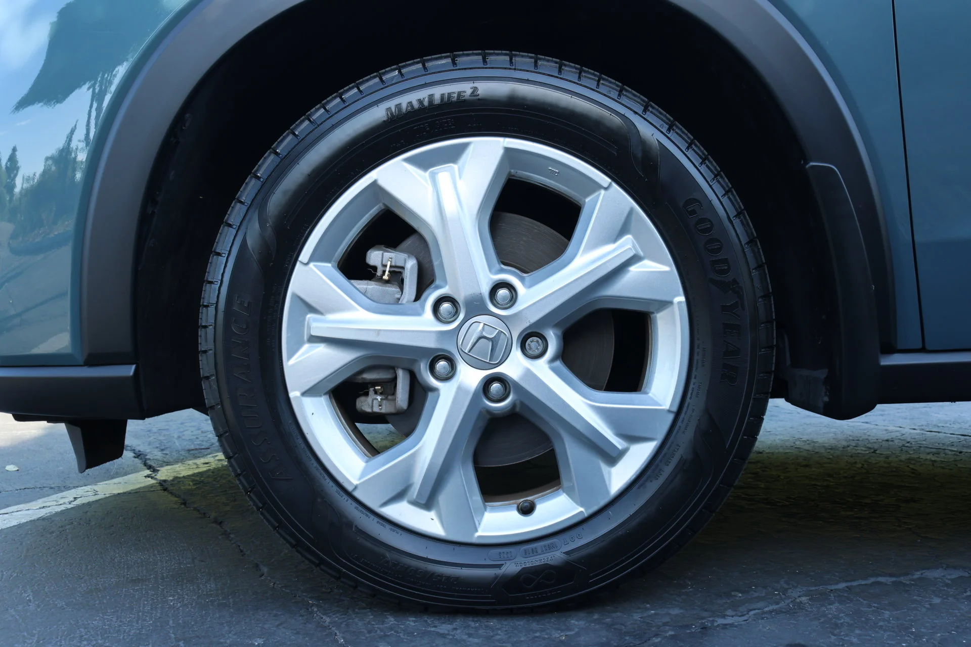 Used 2024 Gray Honda LX image 5