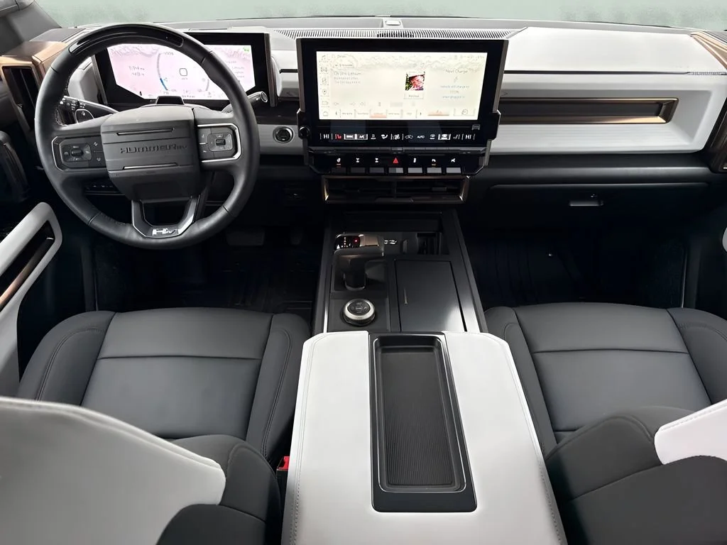 Used 2024 Interstellar White GMC 2X image 15