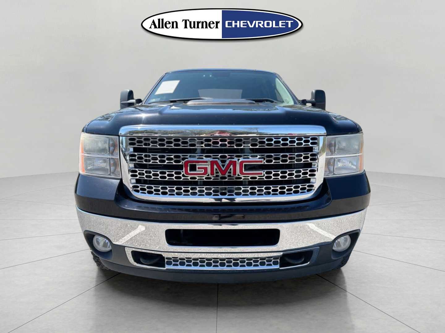 Used 2014 GMC Sierra 2500HD SLE with VIN 1GT120C83EF105345 for sale in Crestview, FL