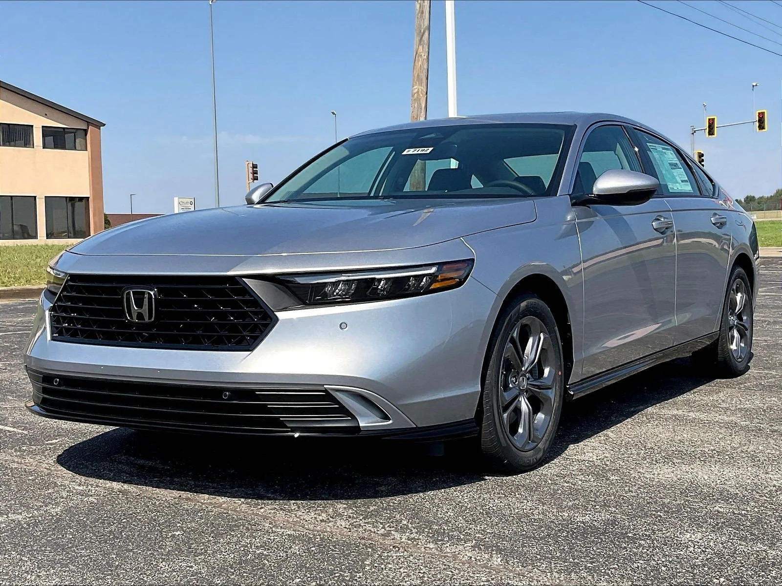 New 2026 Solar Silver Metallic Honda EX-L image 7