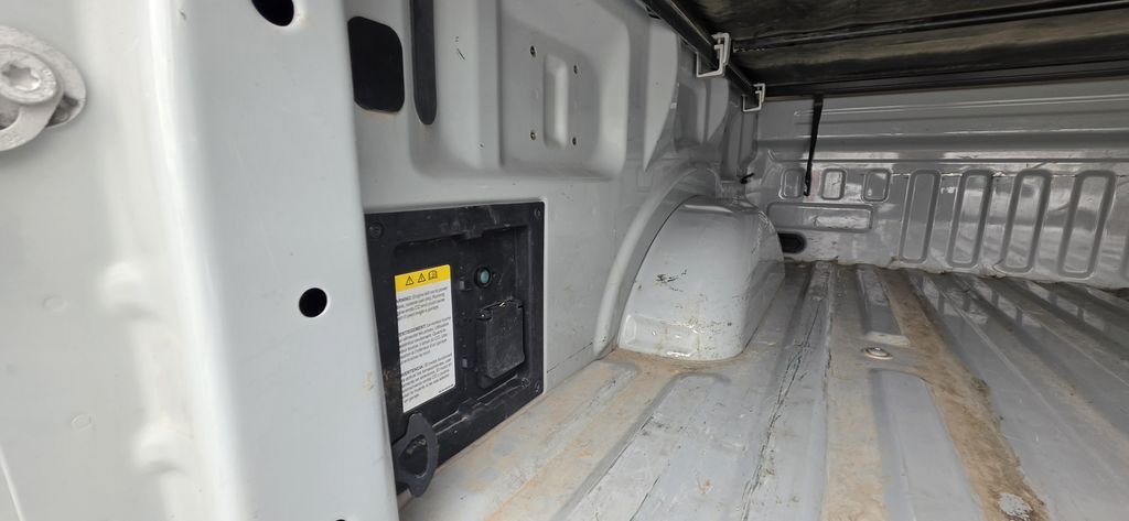 Used 2023 Avalanche Ford XLT image 11