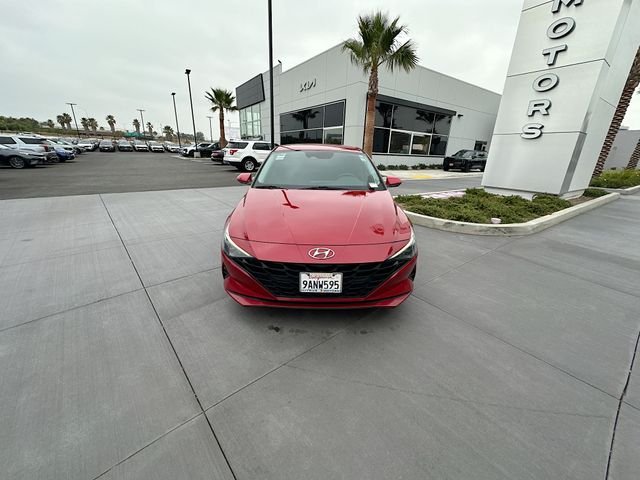 Certified Used 2022 Scarlet Red Pearl Hyundai SE image 29