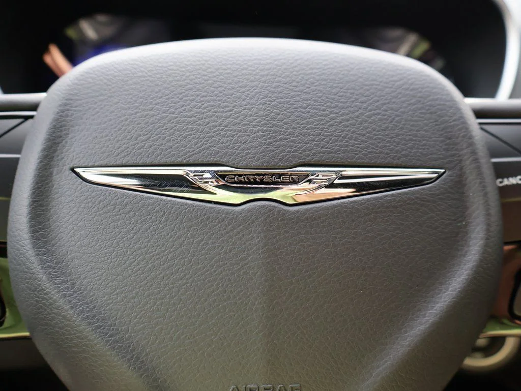 2026 Chrysler Pacifica Limited - Photo 27