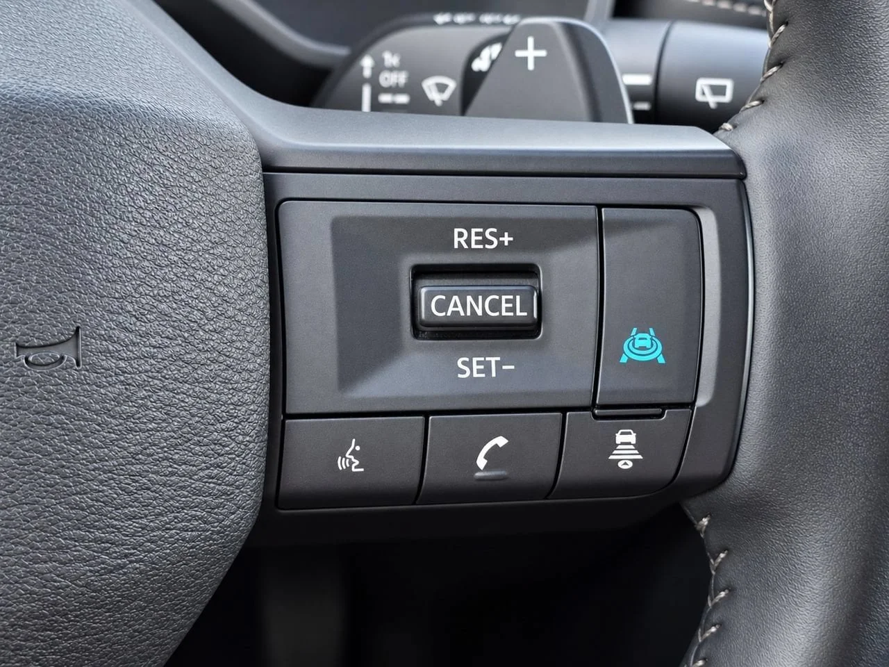 Used 2025  Nissan SV image 24