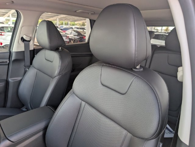 Used 2024 Gray Hyundai SEL Convenience image 10
