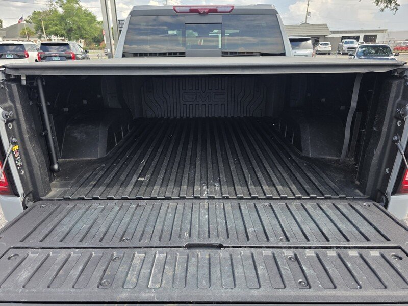 Used 2025 Gray GMC 4WD CREW CAB 147" DENALI ULTIMATE image 17