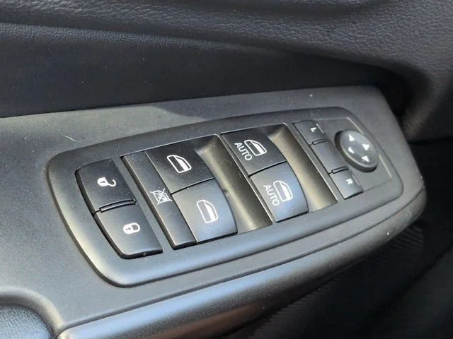 Used 2019 Granite Crystal Clearcoat Metallic Jeep Trailhawk image 23