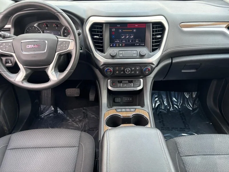 2021 GMC Acadia SLE - Photo 13