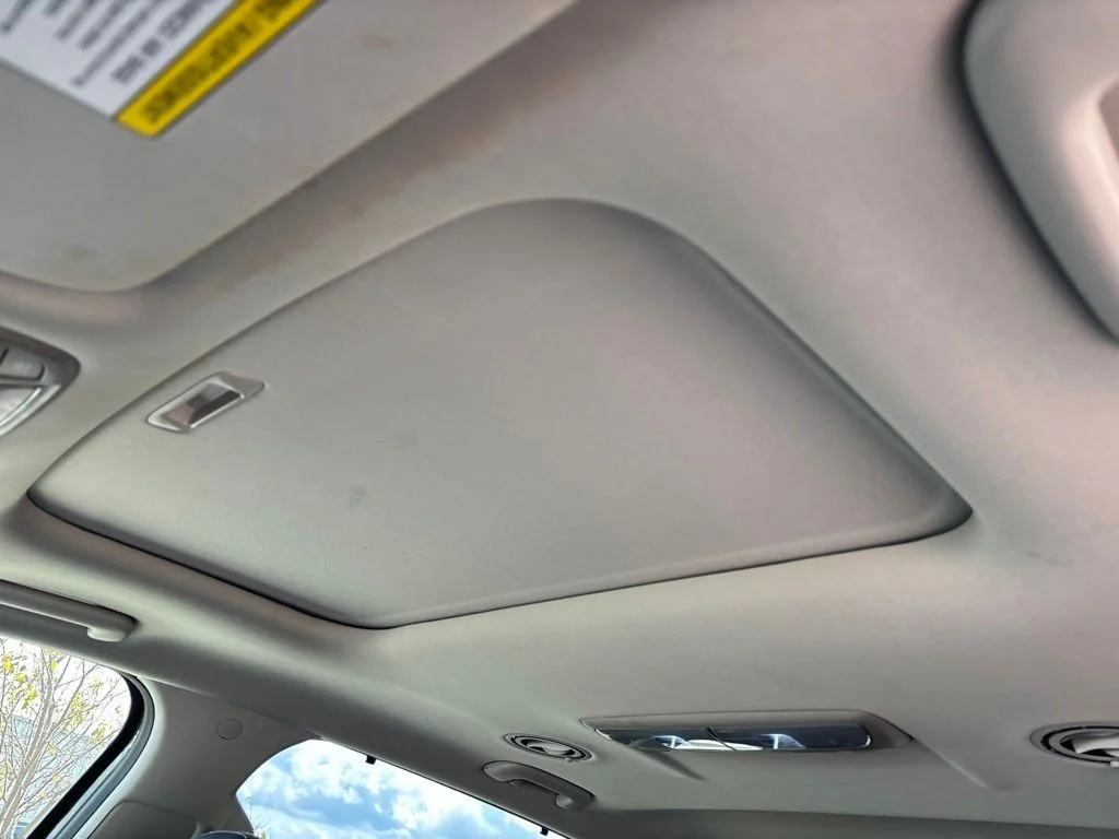 Used 2021 Green Kia EX image 17