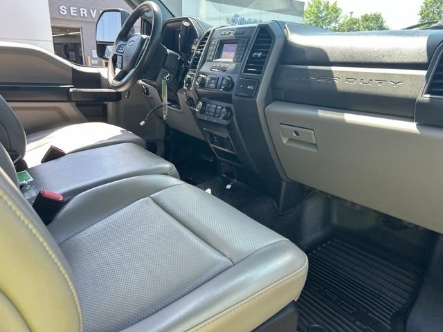 Used 2020 Black Ford XL image 12