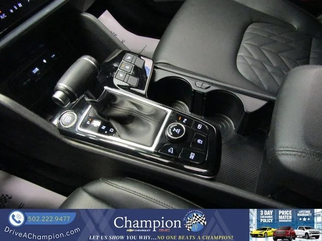 Used 2025 Green Kia X-Pro image 35