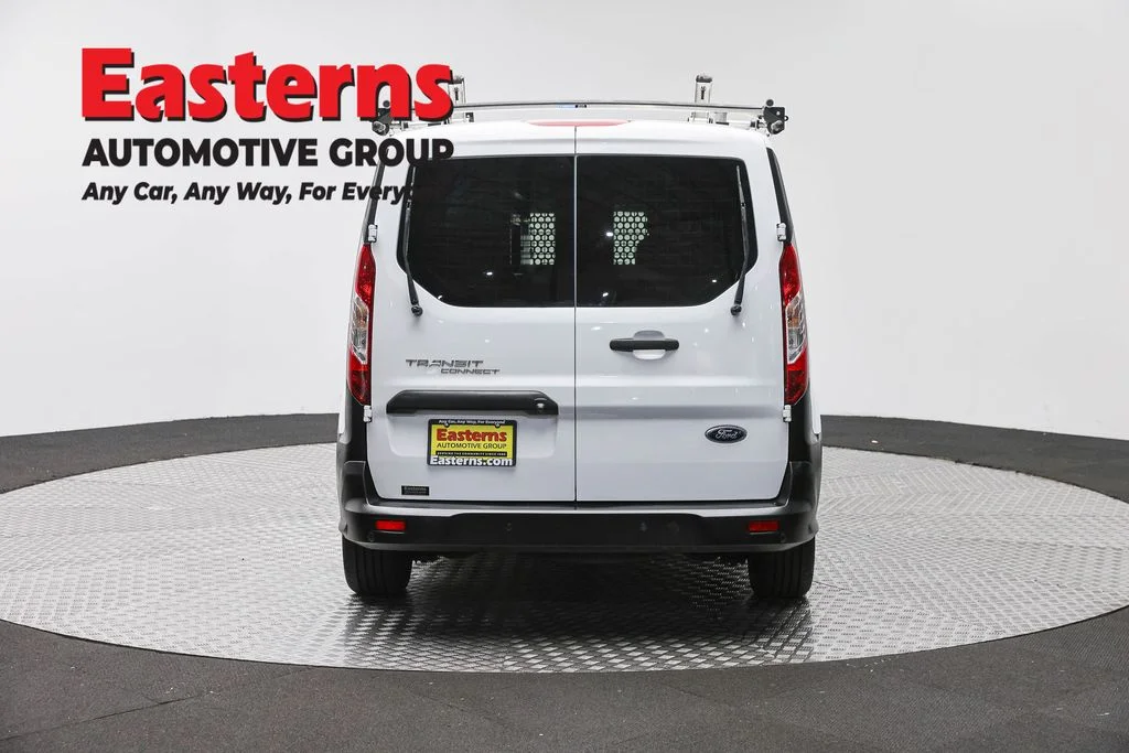 Used 2022 White Ford XL image 6