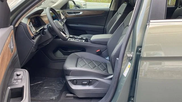 New 2026 Green Volkswagen 2.0T SE w/Technology image 12