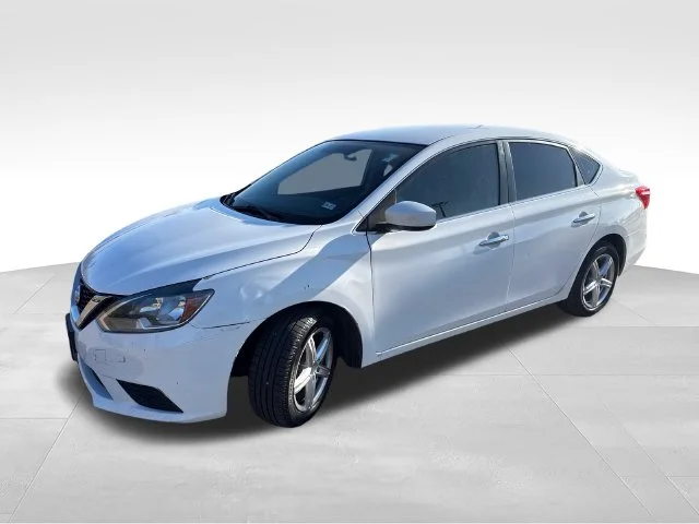 Used 2018 White Nissan SV image 3