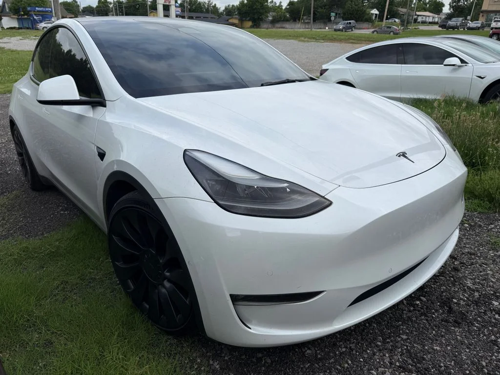 Used 2022 White Tesla Performance image 8