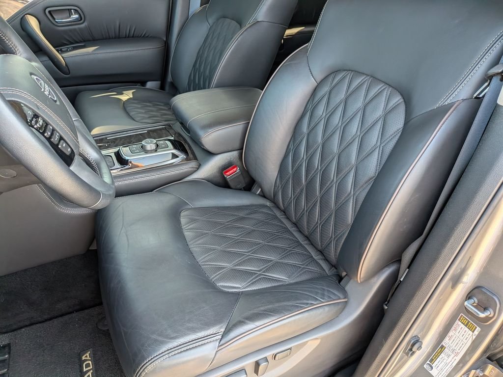 Used 2024 Gray Nissan Platinum image 15