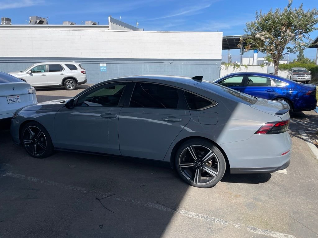 Used 2023  Honda Sport image 7