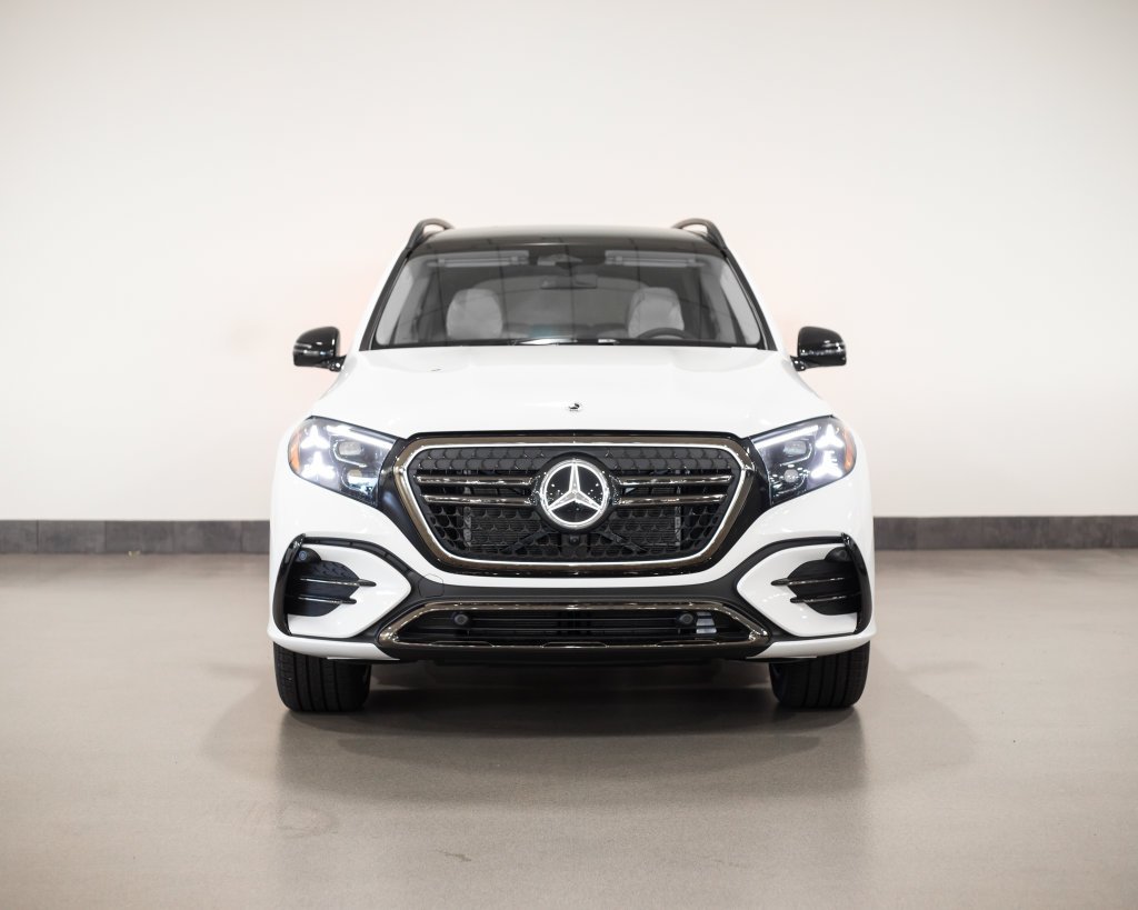 New 2027 Polar White Mercedes-Benz GLS 450 image 2