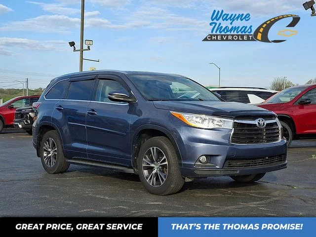 Used 2016 Blue Toyota XLE V6 image 1
