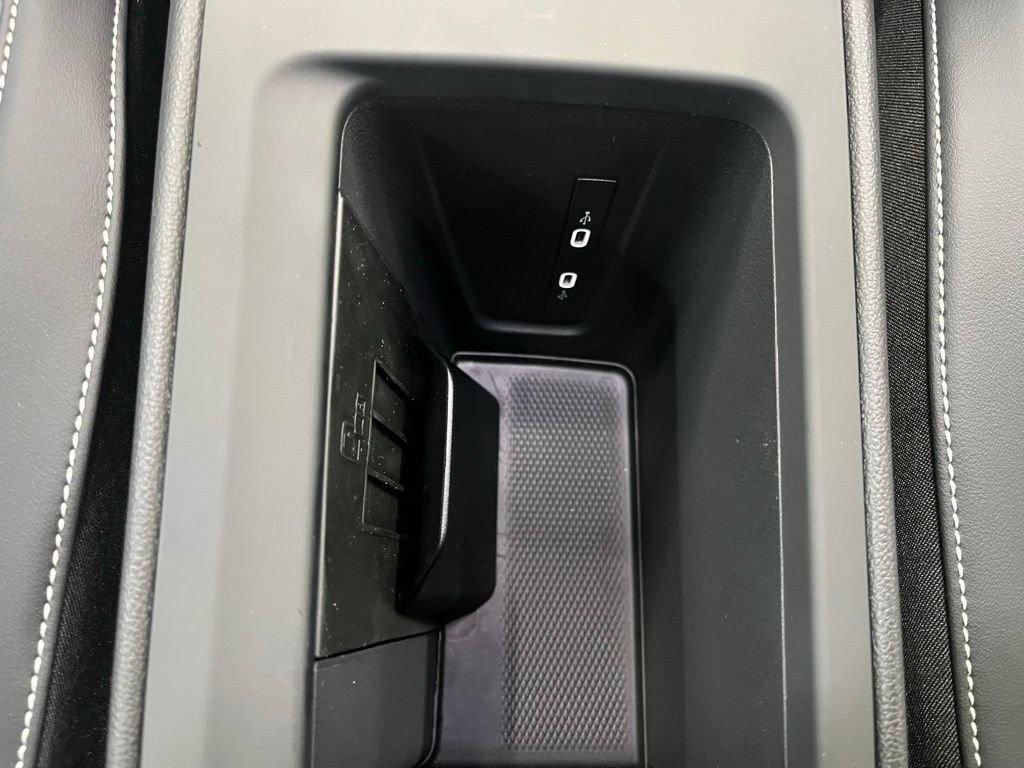 New 2026 White/off-white Volkswagen 2.0T SE image 14