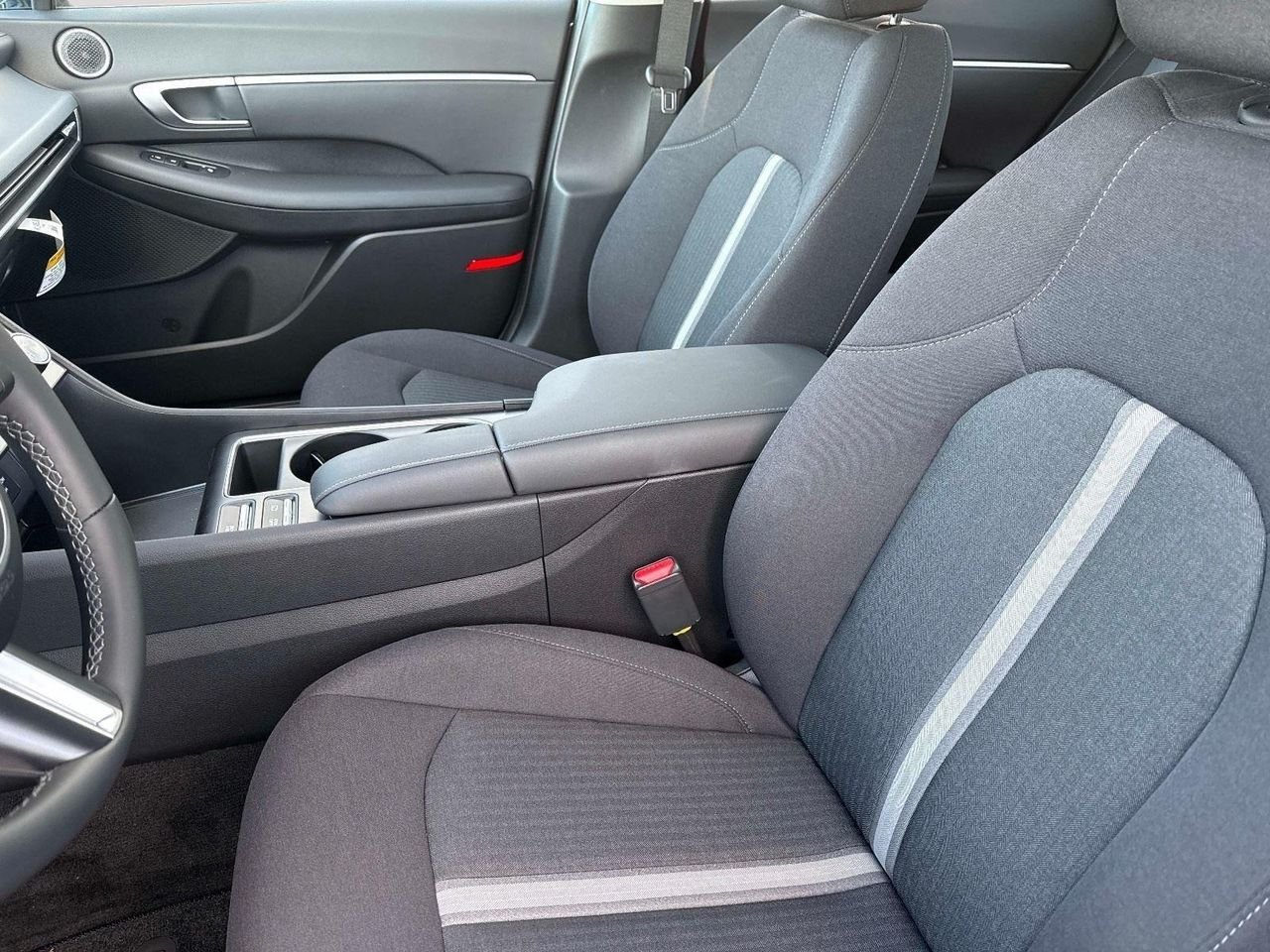 New 2025 Portofino Gray Hyundai SEL Convenience image 51