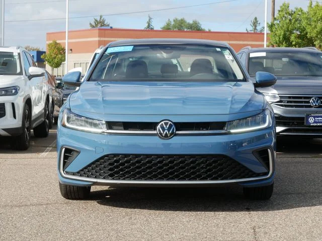 Certified 2025 Volkswagen Jetta SE with VIN 3VW7X7BUXSM015296 for sale in Inver Grove Heights, Minnesota