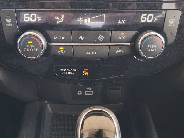Used 2019 Gray Nissan SV image 17