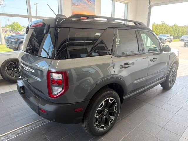 New 2026 Carbonized Gray Metallic Ford Outer Banks® image 10