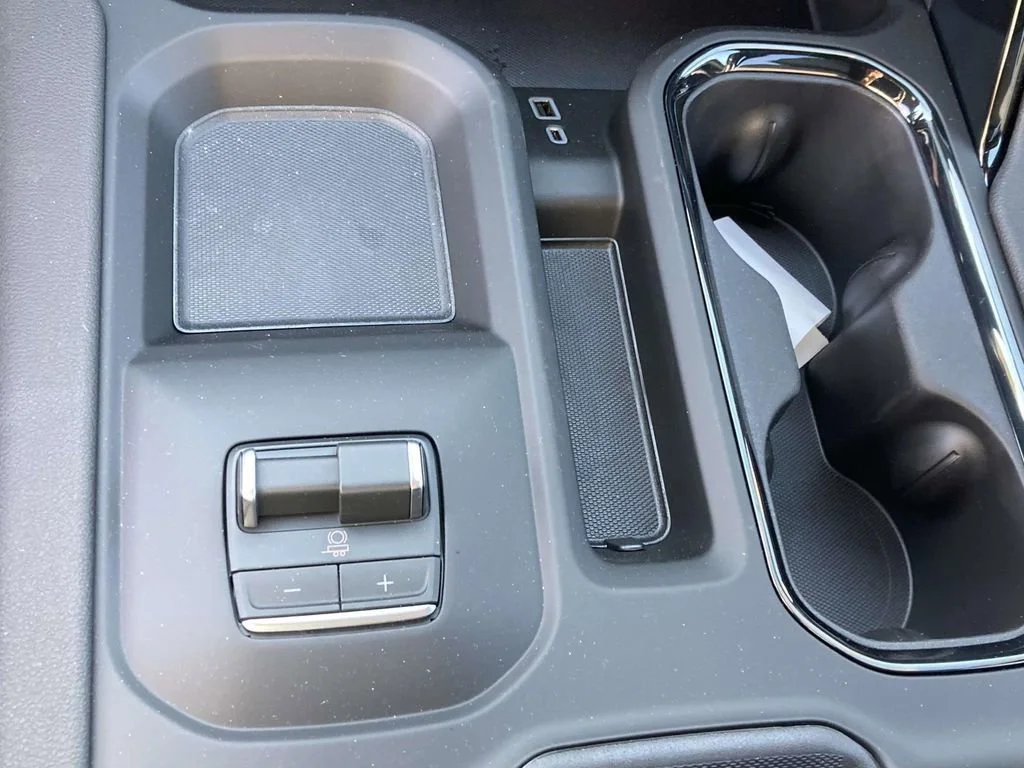 New 2026 Onyx Black GMC AT4 image 24