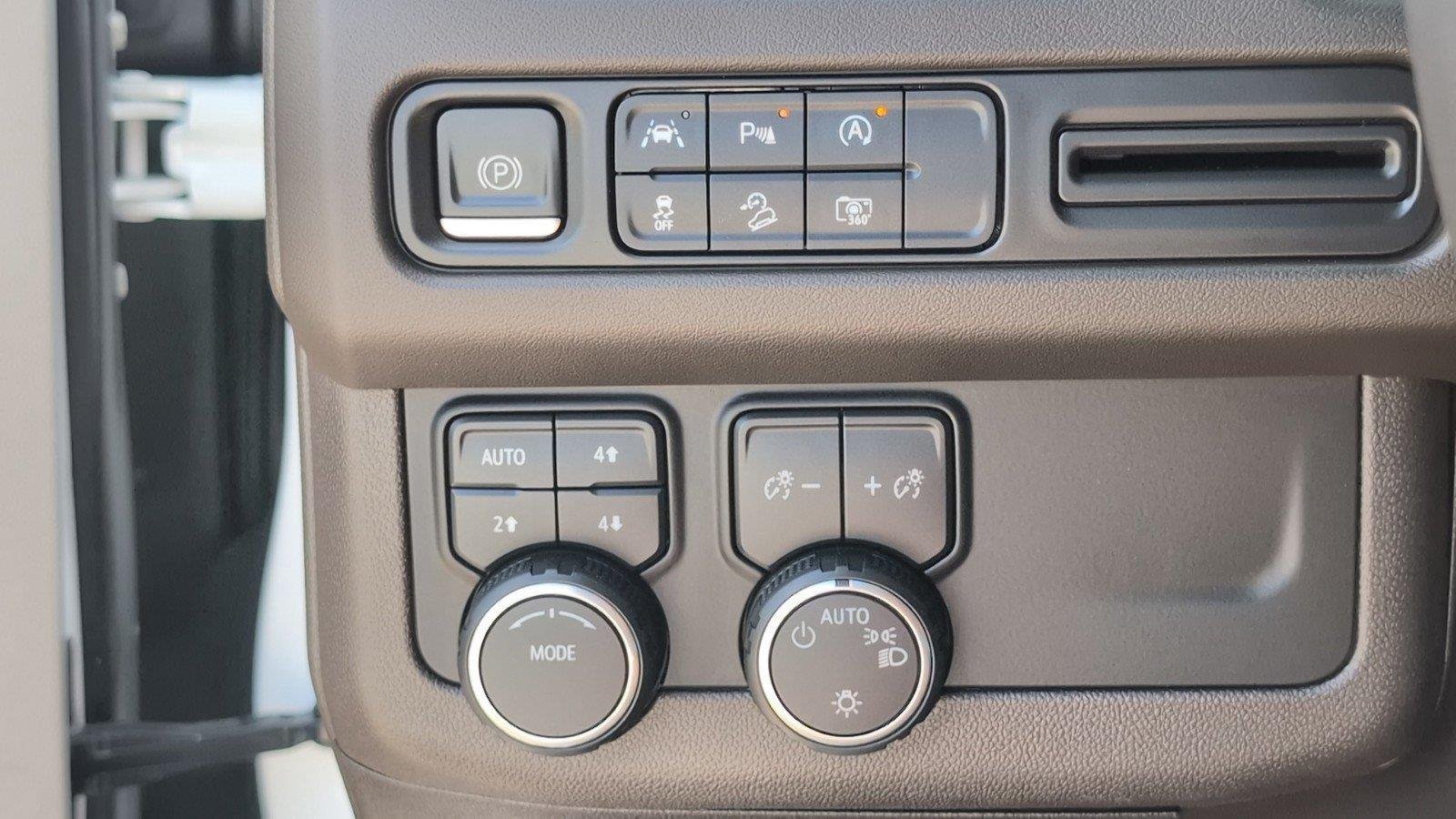 Used 2023 SUMMIT WHITE Chevrolet Z71 image 30