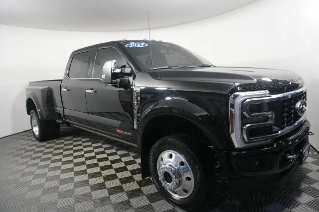 Used 2024 Agate Black Metallic Ford Platinum image 1