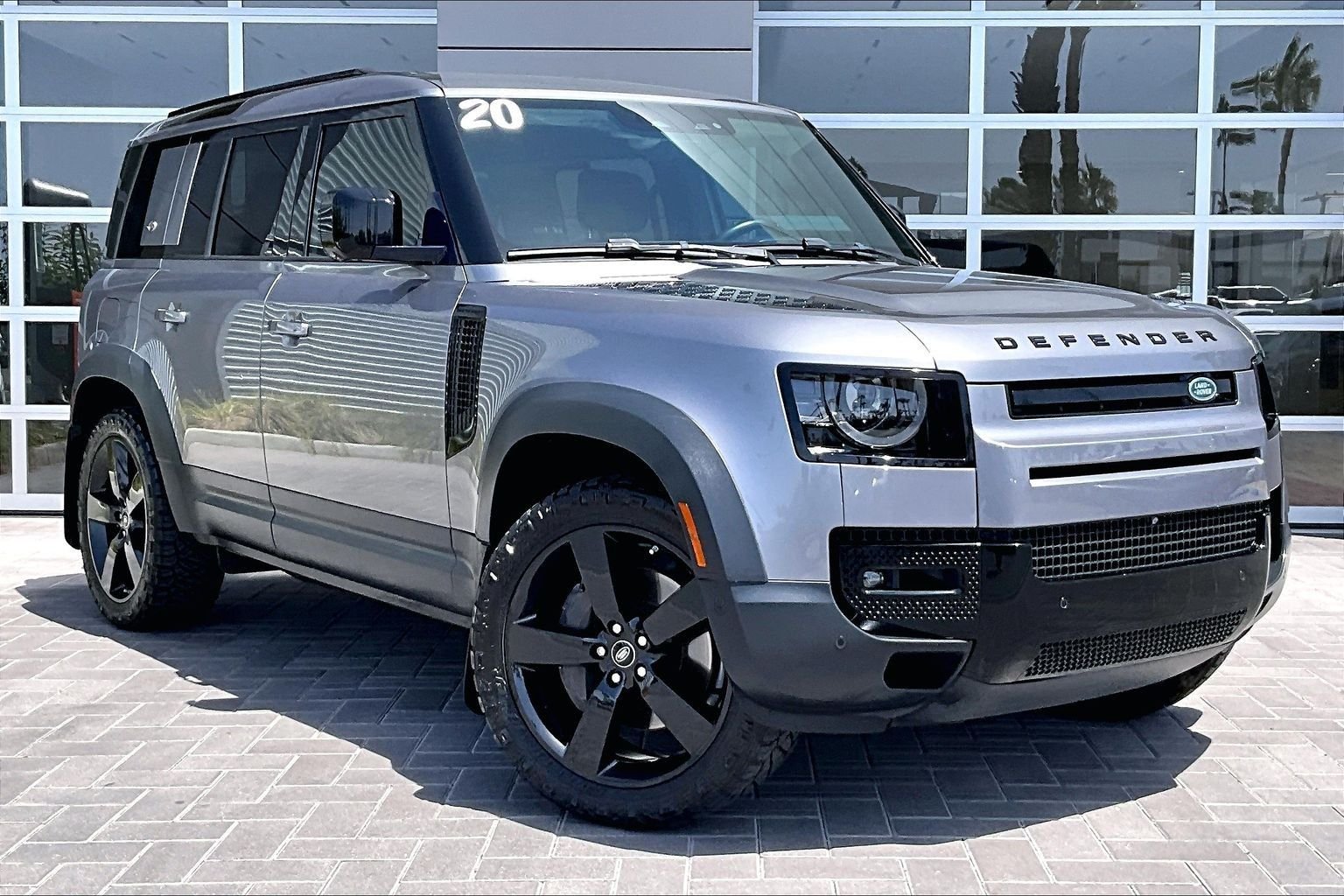 Used 2020 Gray Land Rover HSE image 3