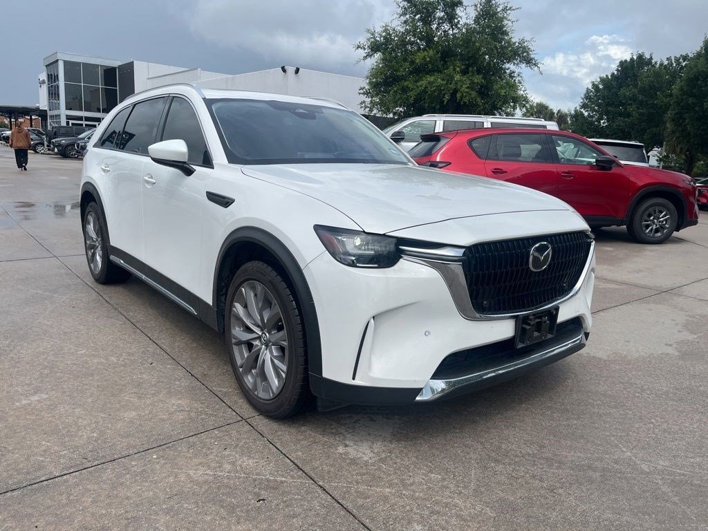 2024 Mazda CX-90's photo