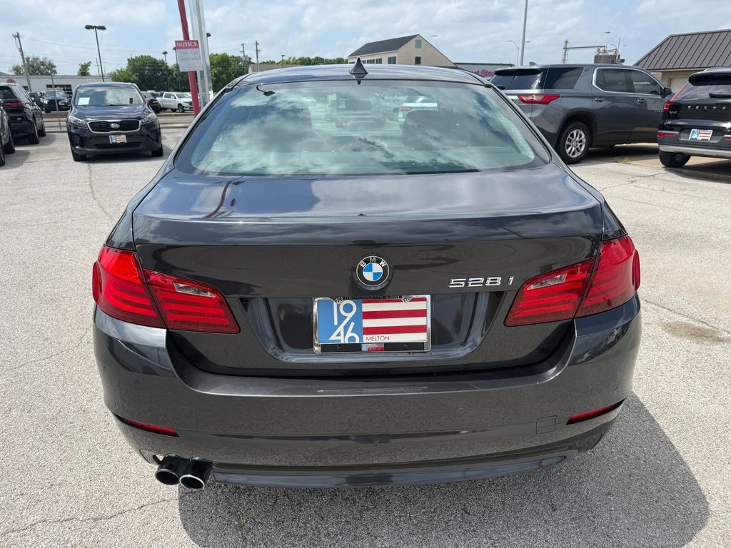Used 2013 Gray BMW 528i image 3