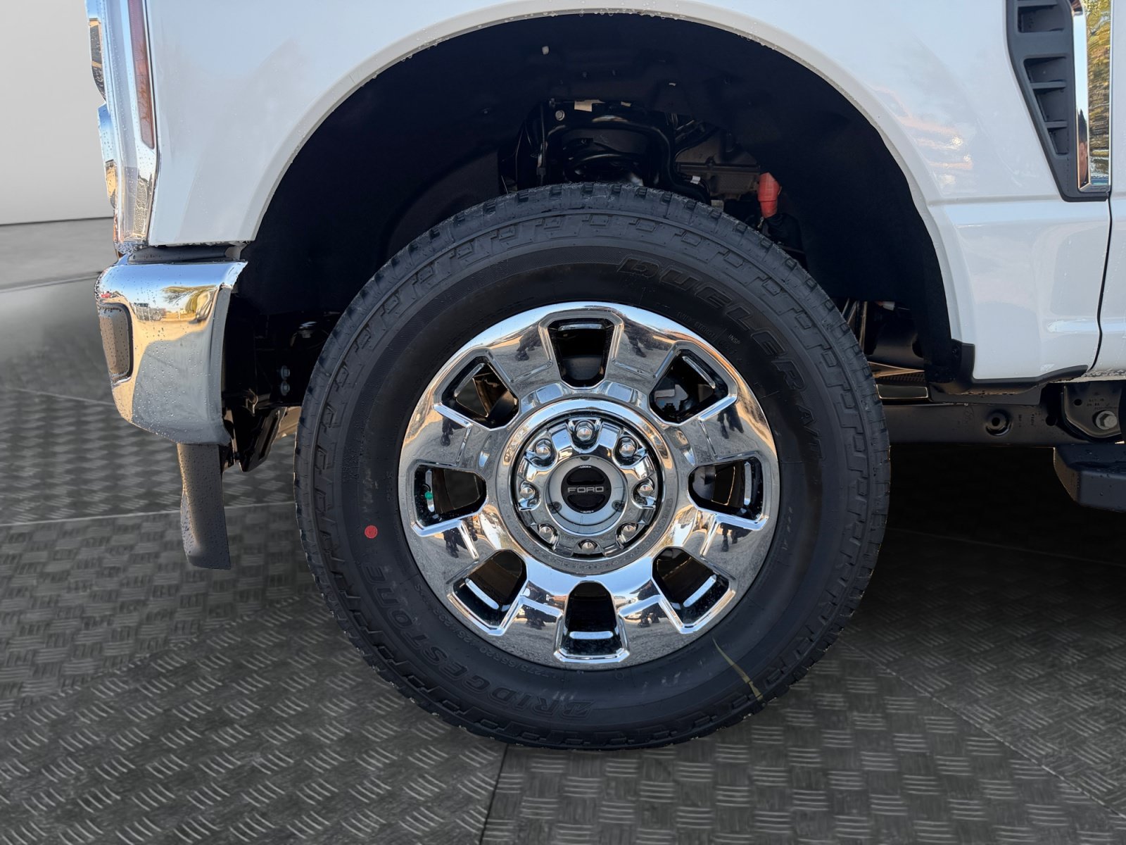 New 2026 Star White Metallic Tri-Coat Ford LARIAT image 9