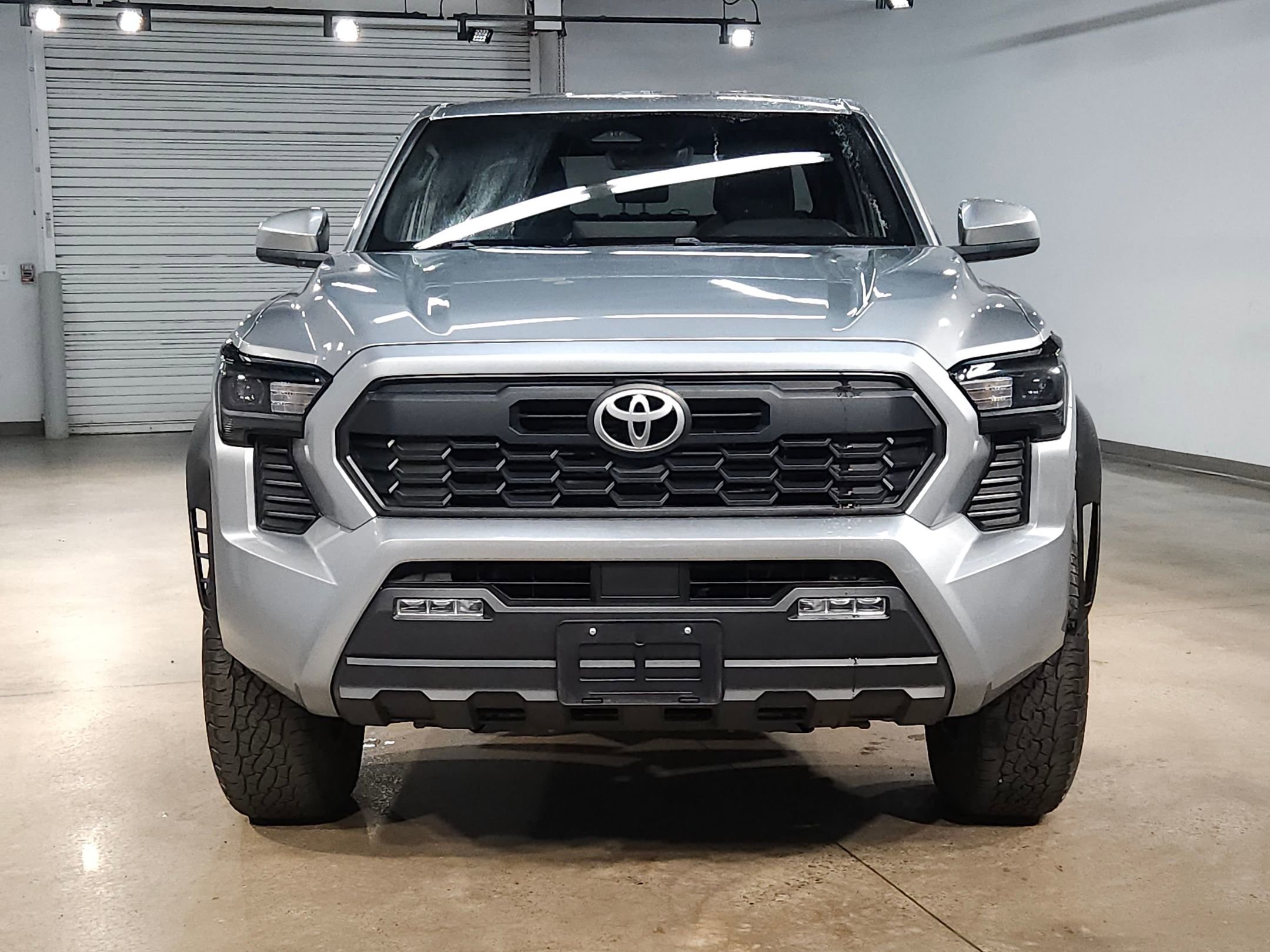 Used 2024 Toyota Tacoma TRD Off Road with VIN 3TMLB5JN8RM002880 for sale in Little Rock