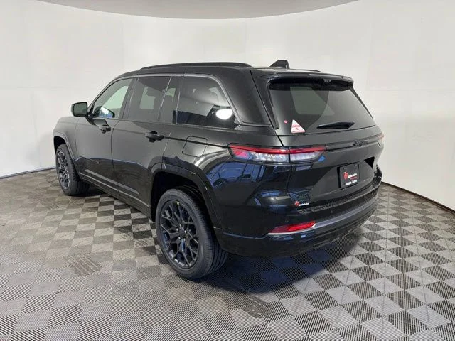 New 2026 Black Jeep Summit image 7